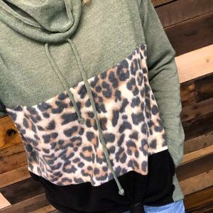 Women’s long sleeve top.